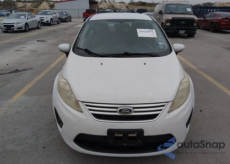 2013 Ford Fiesta Se z USA, uszkodzony, nr VIN 3FADP4BJ9DM220093